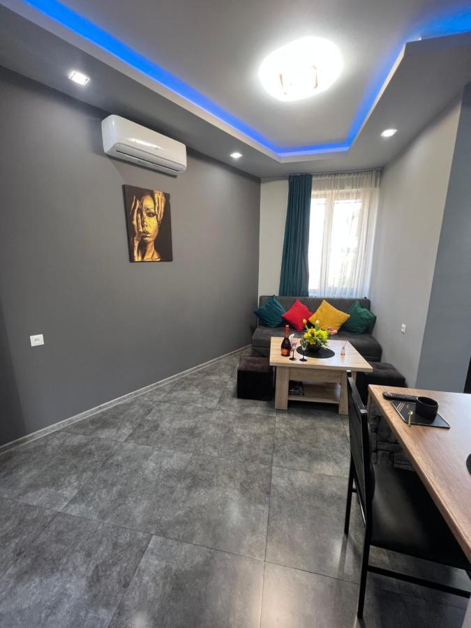 Comfortable Apartment Комфортные Апартаменты Self Check In Erivan Dış mekan fotoğraf